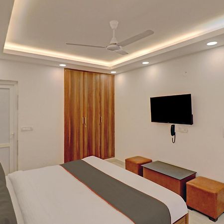 Collection O 81799 Hotel Spot Light Indraprastha Exterior foto