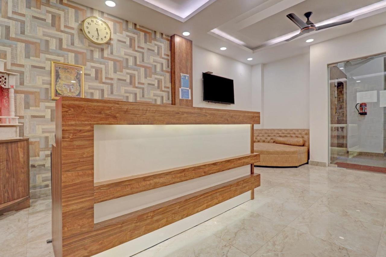 Collection O 81799 Hotel Spot Light Indraprastha Exterior foto