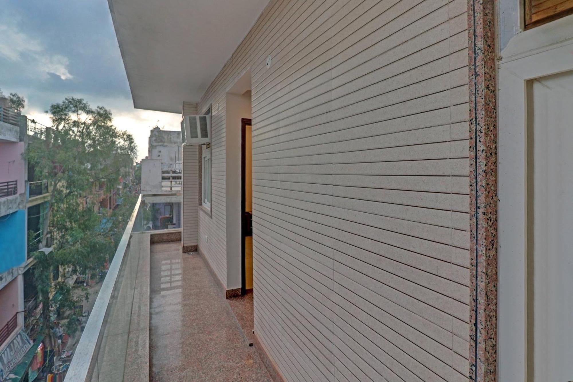Collection O 81799 Hotel Spot Light Indraprastha Exterior foto